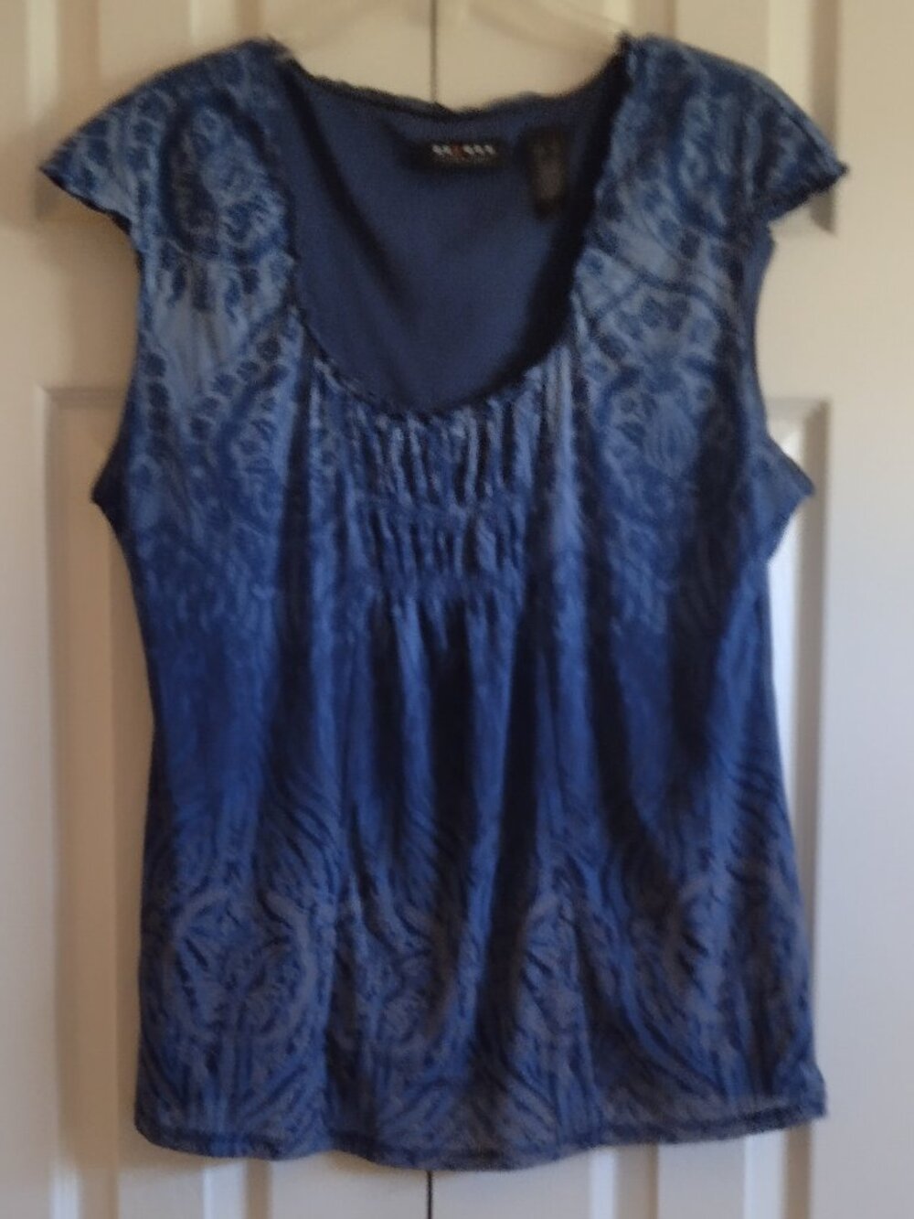 AXCESS BLUE WOMENS TOP WITH CAP SLEEVES SIZE XL
